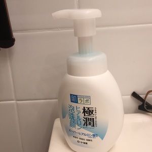 Hada Labo Rohto Gokujyun HA Cleansing Foam